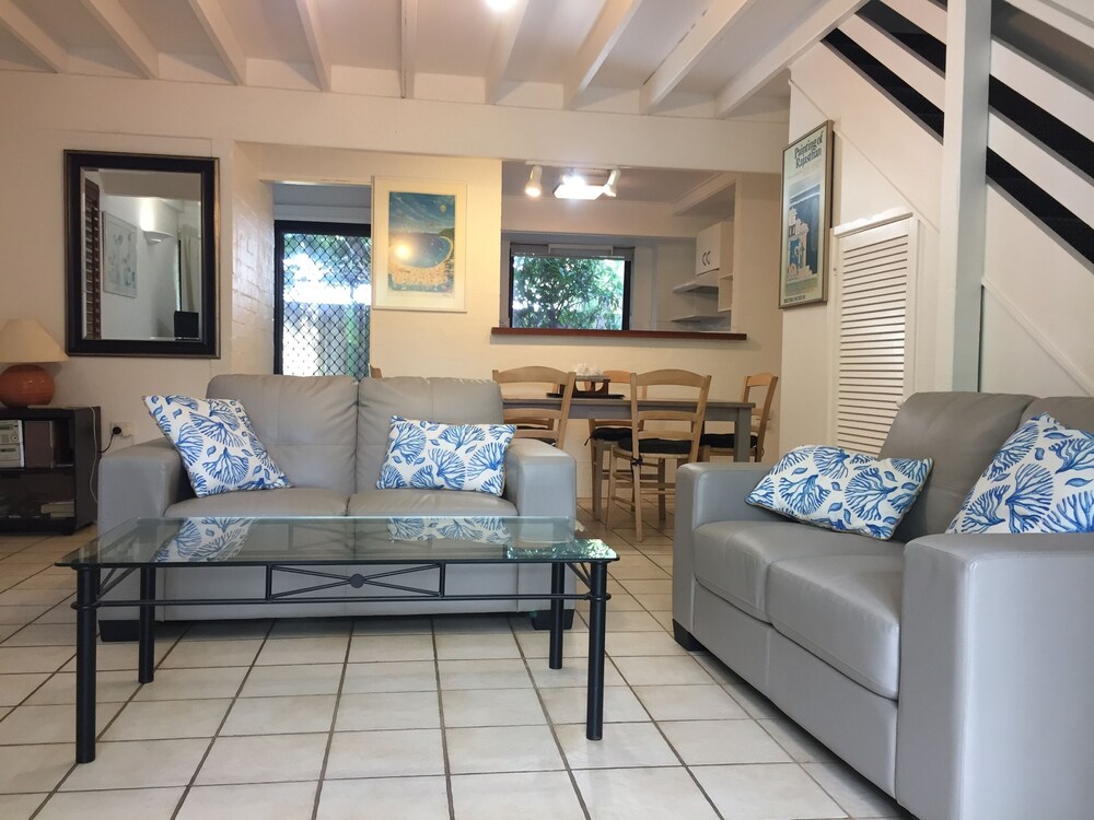 Le Court Villas