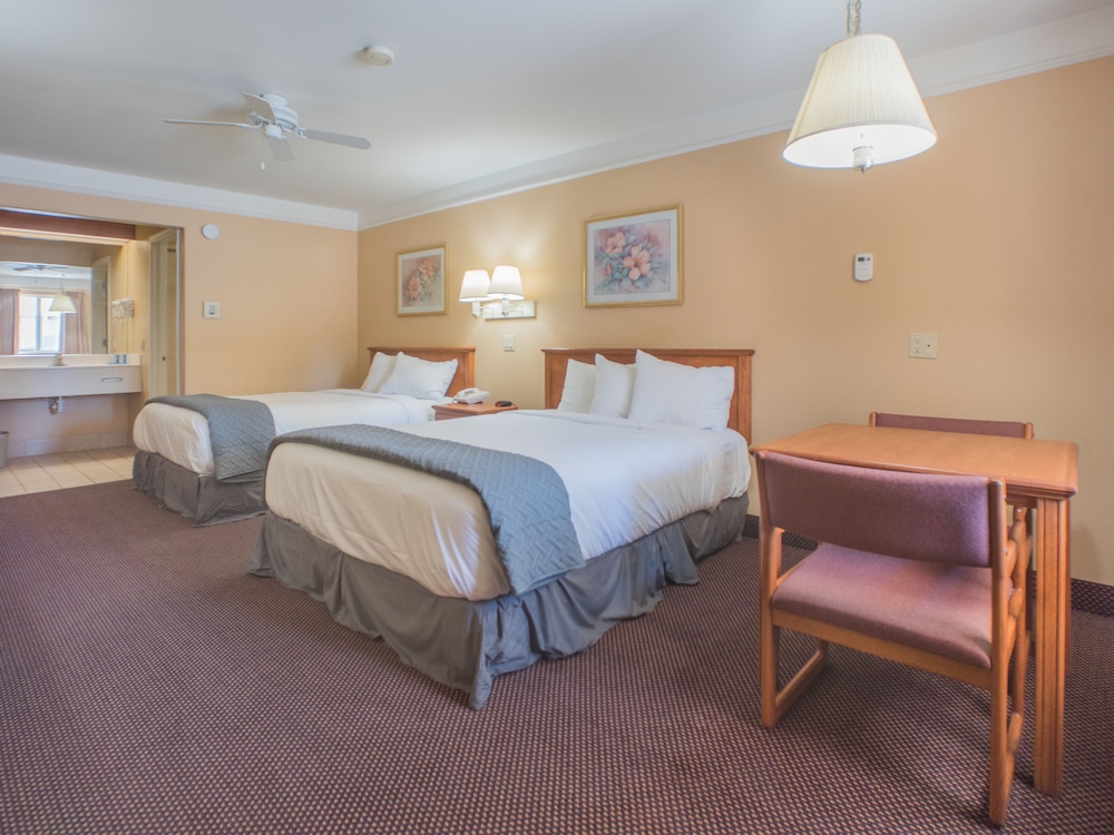 Shasta Pines Motel & Suites in Burney Best Rates & Deals on Orbitz