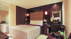Minibar (con algunos artículos gratuitos) y wifi gratis