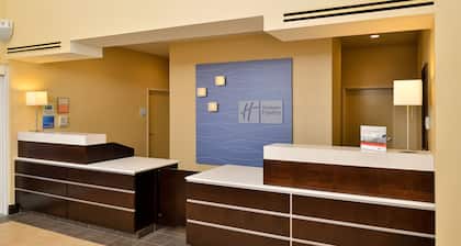 Holiday Inn Express Hotel & Suites Peekskill - Hudson Valley, an IHG Hotel