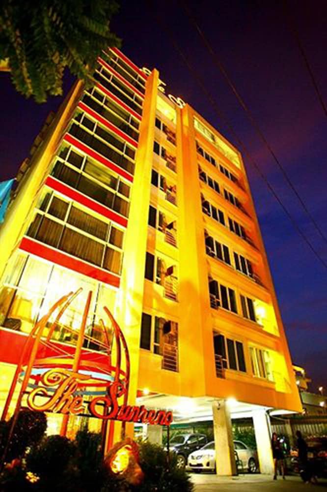 Book The Sunreno Serviced Apartment - Bangkok Hotel Deals