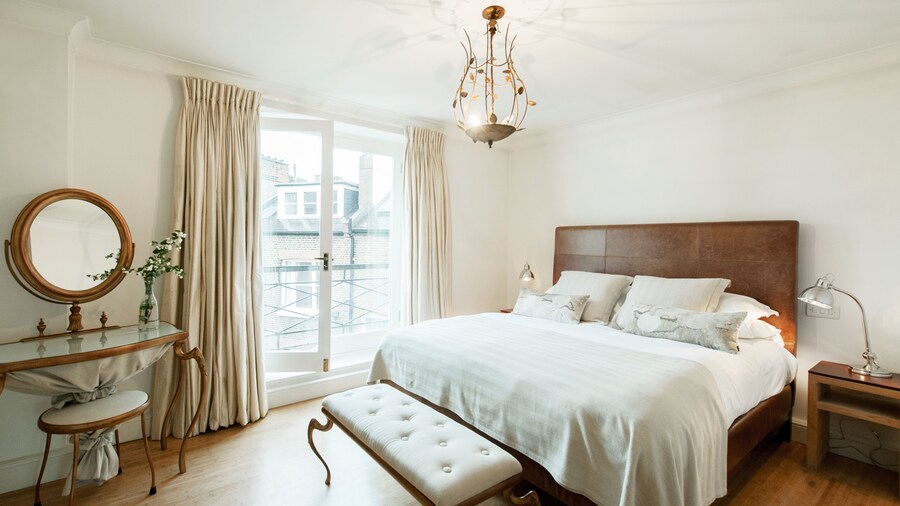 Europa House Apartments