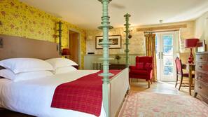 1 bedroom, in-room safe, individually decorated, individually furnished