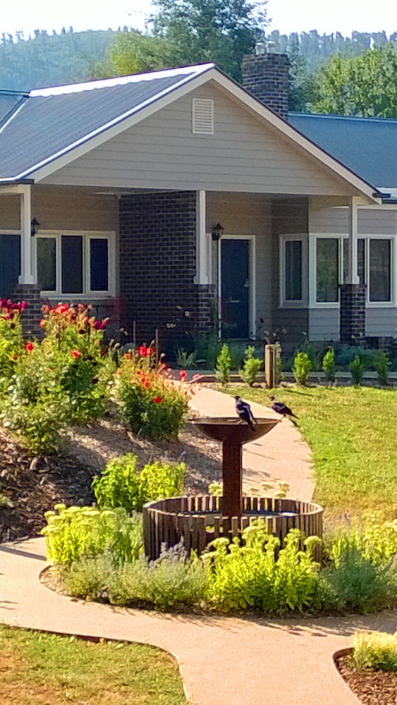 Marysville Garden Cottages