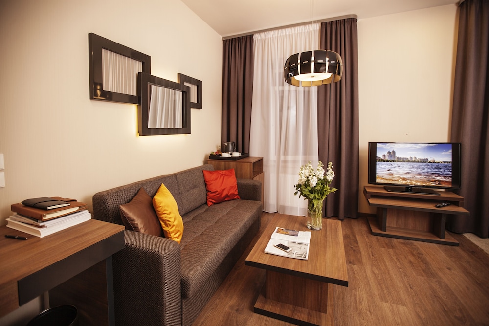 Photo - Senator Maidan