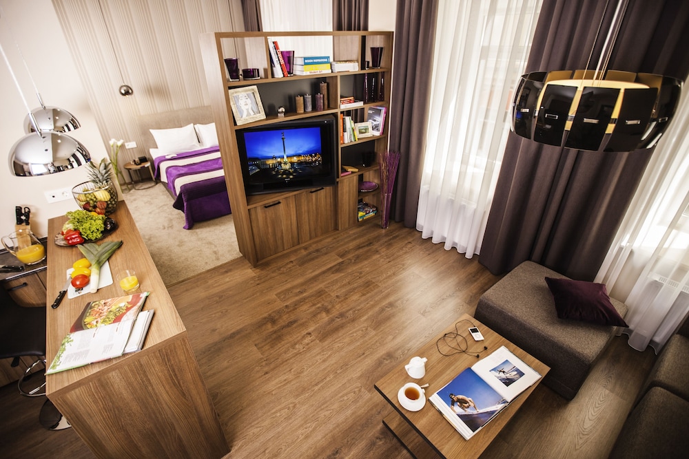 Photo - Senator Maidan