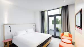 Premium bedding, minibar, in-room safe, desk