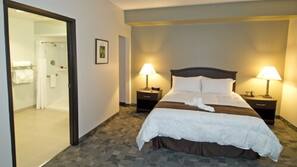 Egyptian cotton sheets, premium bedding, pillowtop beds, desk