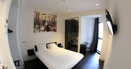 Hotel Grey