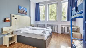 Een kluis op de kamer, een bureau, gratis wifi
