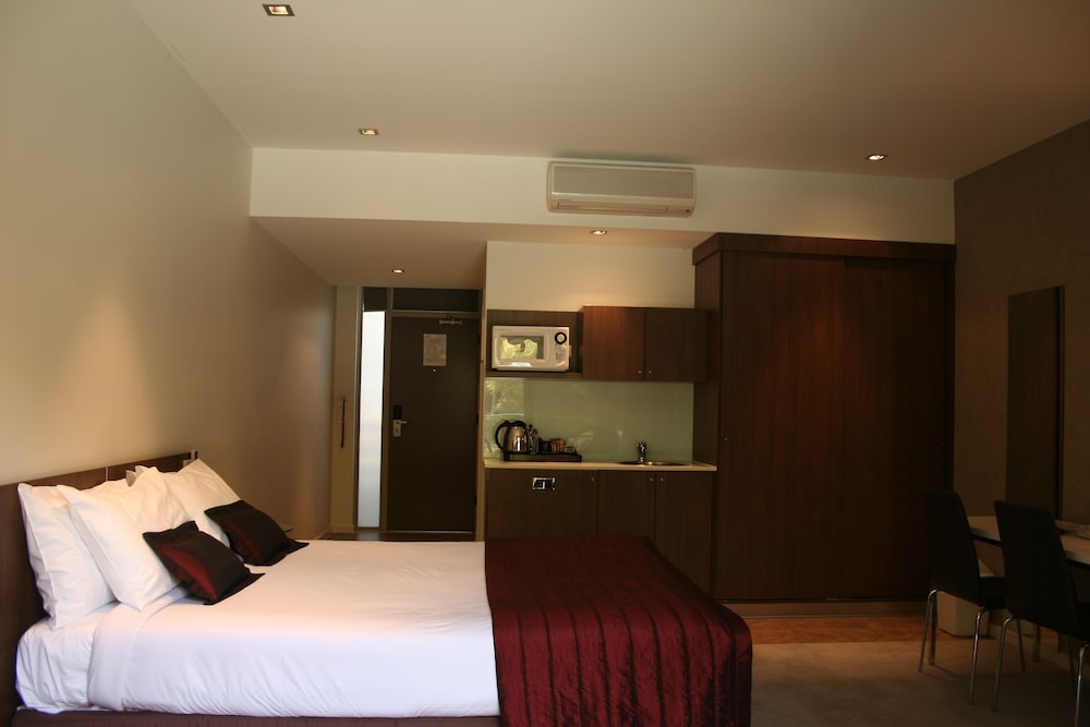 The Rye Hotel - One Four Nelson