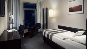 Literie de qualité supérieure, matelas Select Comfort, minibar