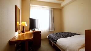 Desk, soundproofing, free WiFi, wheelchair access