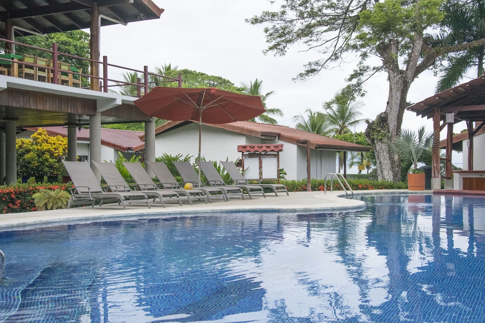 Pool, Agua Dulce Beach Resort