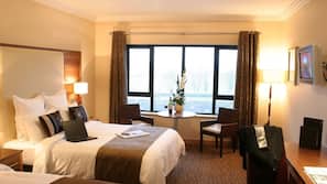 In-room safe, iron/ironing board, free WiFi