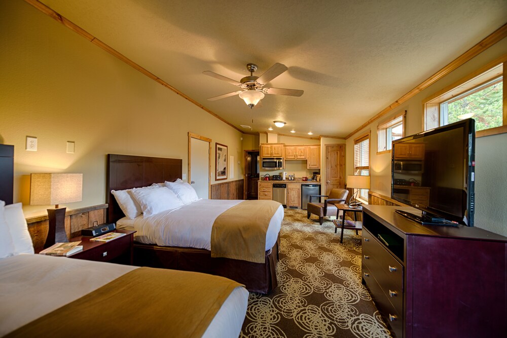 Explorer Cabins At Yellowstone in West Yellowstone | Best ...