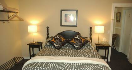 Cambie Lodge B&B