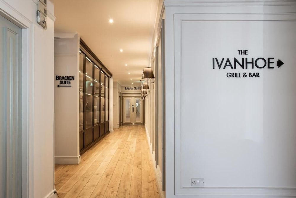 Photo - Ivanhoe Inn and Hotel