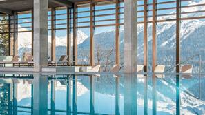 Piscina coperta, piscina all'aperto