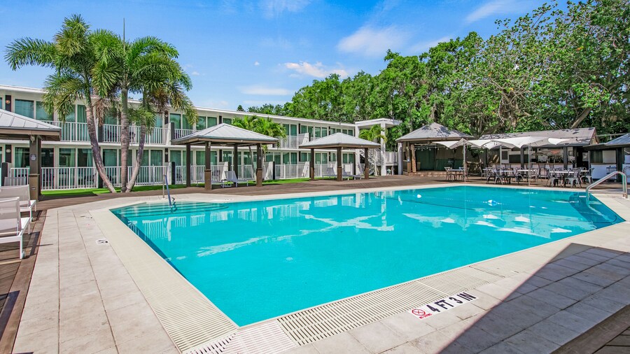 Casey Key Resorts - Mainland