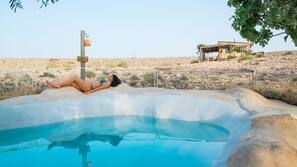 6 piscines extérieures