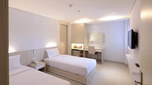 Minibar, in-room safe, desk, free WiFi