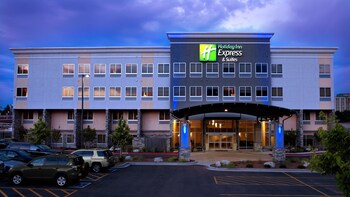 Holiday Inn Express Hotel & Suites Colorado Springs Central