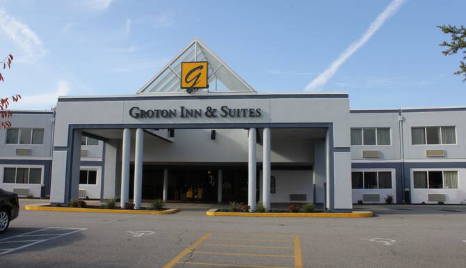 Groton Inn And Suites In Mystic New London Ct Expedia