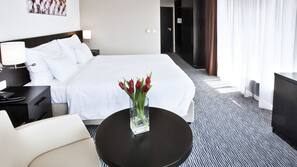 Minibar, in-room safe, desk, blackout drapes