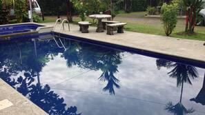 Piscine extérieure