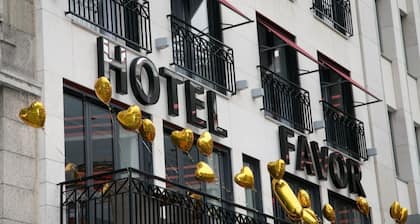 Hotel Favor