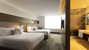 Ropa de cama de alta calidad, minibar, caja fuerte y escritorio