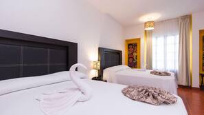 In-room safe, desk, laptop workspace, free WiFi