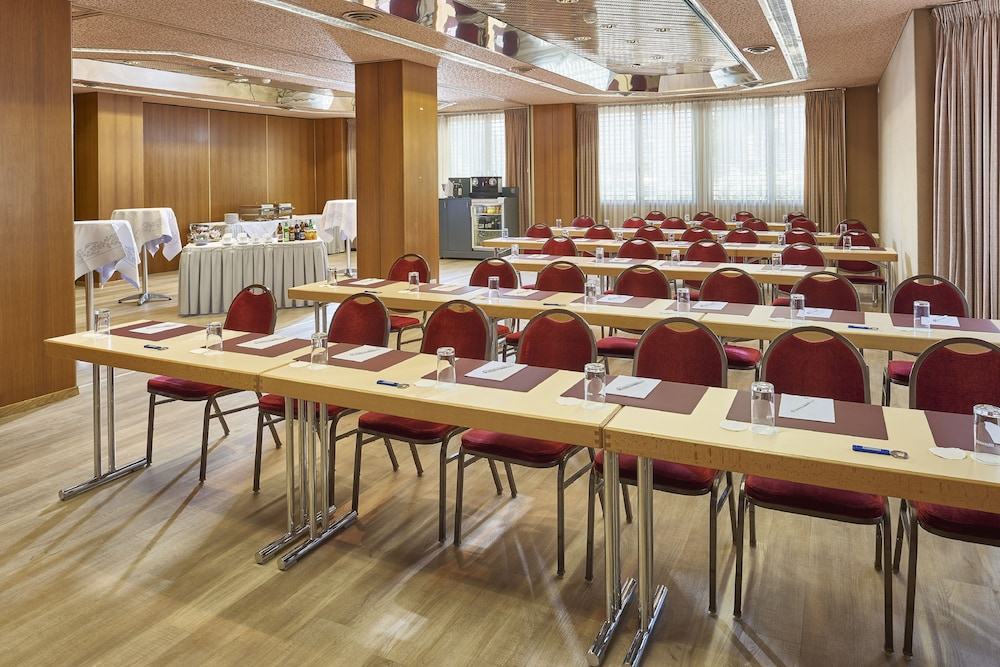 Foto - becozy Au Parc Retro Edition Self-Check-In Rooms & Studios Fribourg