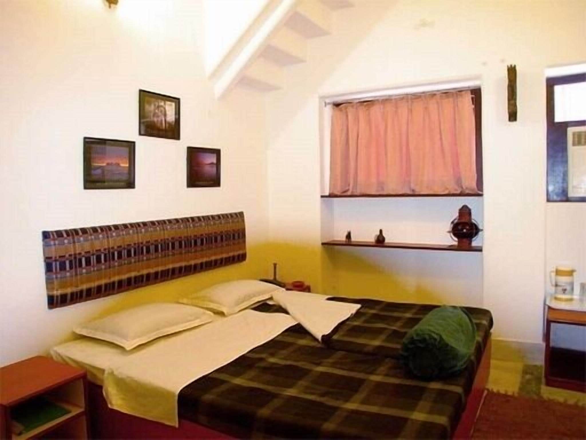 Hotel Esplanade Chambers in Kolkata, India
