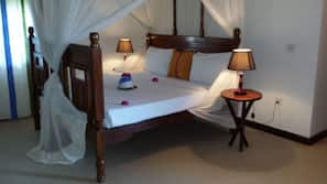 Free cots/infant beds, rollaway beds