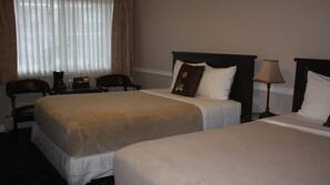 Iron/ironing board, rollaway beds, free WiFi