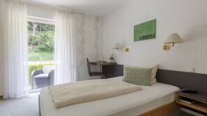 Zimmersafe, Schreibtisch, kostenlose Babybetten, kostenloses WLAN