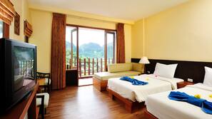 Minibar, in-room safe, free WiFi, linens