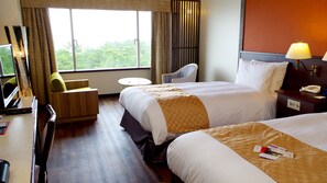Standard Room, 2 Twin Beds, Refrigerator, Ocean View | In-room safe, desk, laptop workspace, blackout drapes