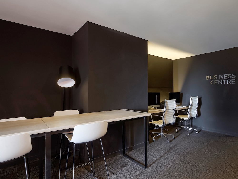 Mercure Melbourne Therry Street