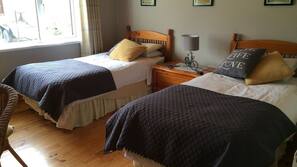 Décoration personnalisée, fer et planche à repasser sur demande