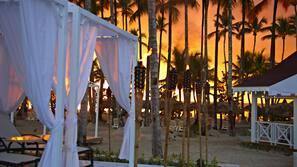 Private beach, beach umbrellas, beach towels, beach massages