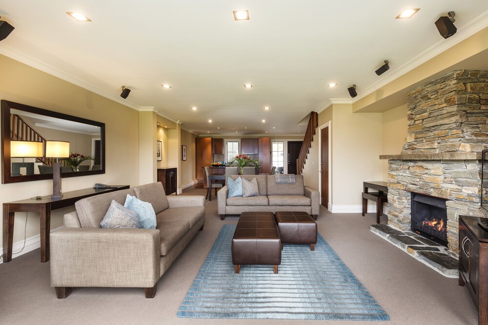 Platinum Queenstown Villas in Queenstown Best Rates & Deals on Orbitz