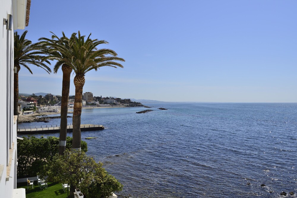 Hotel Villa Delle Palme In Santa Marinella Expedia