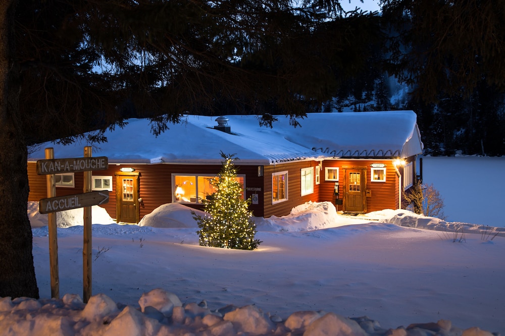 KanàMouche Pourvoirie Auberge et Chalets in SaintMicheldesSaints Best Rates & Deals on Orbitz KanàMouche Pourvoirie Auberge et Chalets in SaintMicheldesSaints Best Rates & Deals on Orbitz
