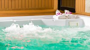 室内 SPA 浴缸