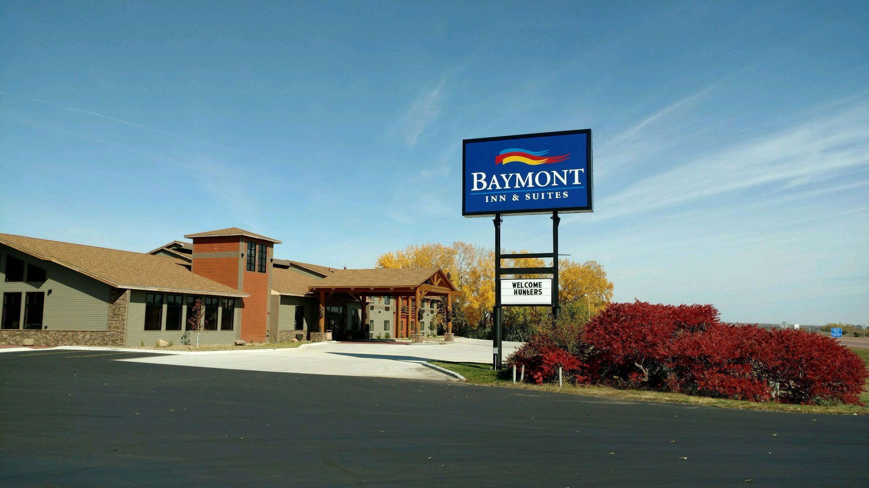 Baymont By Wyndham Oacoma In Oacoma Sd Expedia