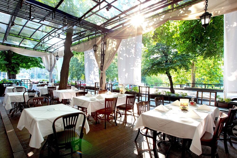 Foto - Manjež Centar