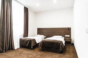 Minibar, in-room safe, free WiFi, bed sheets